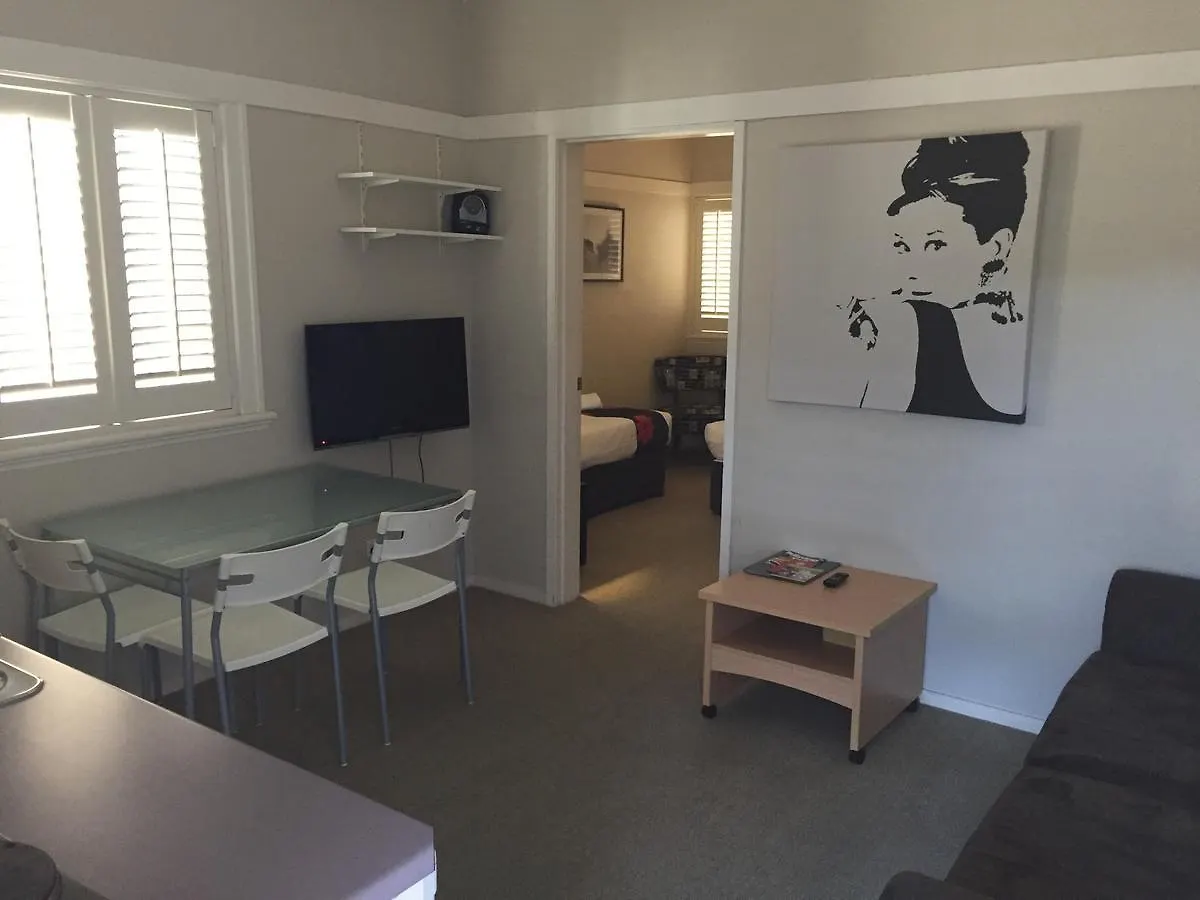 Aparthotel Brisbane Street Studios