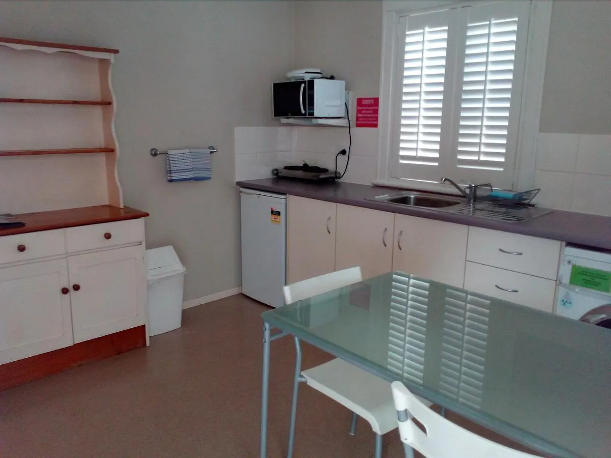 Brisbane Street Studios Aparthotel