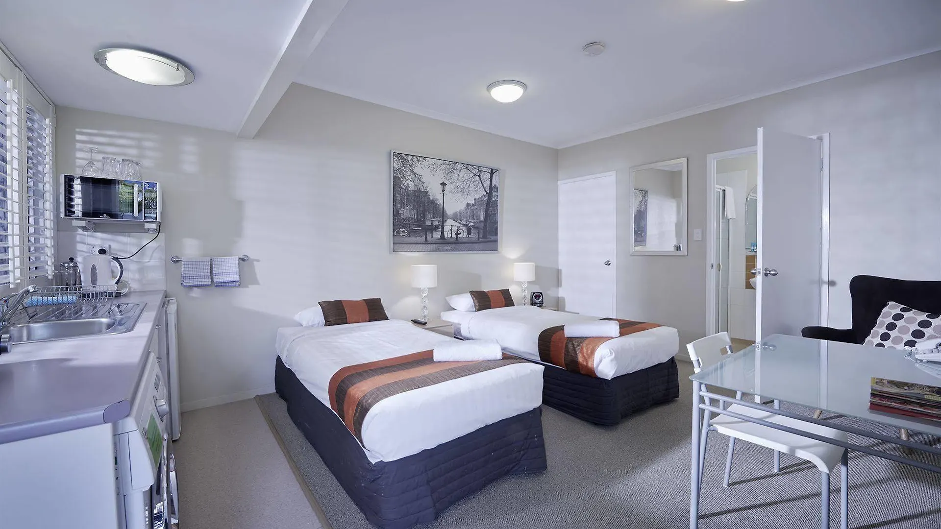 Aparthotel Brisbane Street Studios